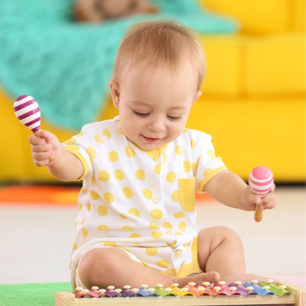 Actividades educativas para bebés y niños pequeños: Juegos divertidos para aprender en casa - bebe jugando