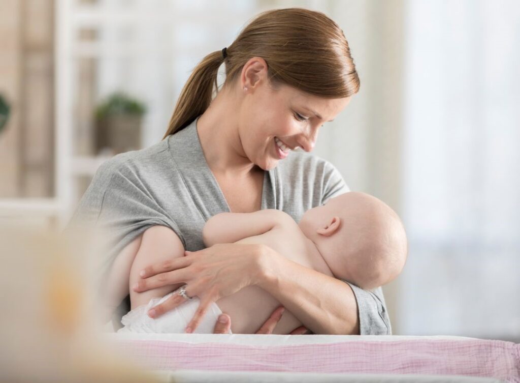 Lactancia materna en los primeros meses: consejos para una lactancia exitosa - lactancia materna bebe