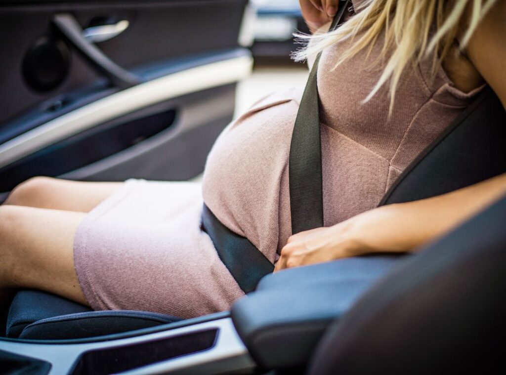 viajar en coche durante el embarazo